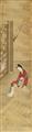 Nach Gai Qi - Elegante Palastdame unter Pfirsichblütenzweig und an einer Terrassenbrüstung sitzend. Hängerolle. Tusche und Farben auf Seide. Aufschrift, zyklisch datiert jimao (1819), bez.: G... - image-2