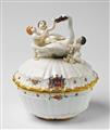 A small Meissen porcelain tureen from the Swan Service - image-1
