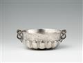 A Colonial silver two-handled dish - image-1