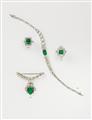 An Art Deco platinum and emerald bracelet - image-2