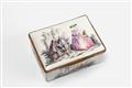 An enamel snuff box with courtship scenes - image-1