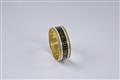 A George III 18k gold and enamel mourning ring - image-1