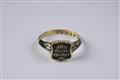 A Victorian 18k gold and enamel memory ring - image-1