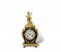 A Parisian Régence period "tête de poupée" clock - image-3