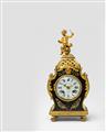 A Parisian Régence period "tête de poupée" clock - image-5