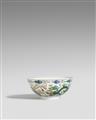 A wucai dragon and phoenix bowl. Qianlong period (1735-1796) - image-1