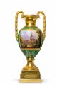 A magnificent Berlin KPM porcelain vase with views of royal palaces - image-1
