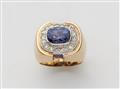 A 14k gold and Ceylon sapphire ring - image-2