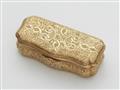 A 14k gold Biedermeier snuff box - image-1