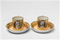 An important pair of Vienna porcelain cups with a double portrait - image-3
