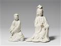 Zwei blanc de Chine-Figuren einer Guanyin - image-1