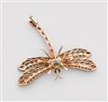 A Neapolitan 14 kt gold jewelled dragonfly brooch - image-2