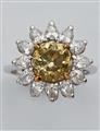Blütenring mit Fancy-Diamant - image-4