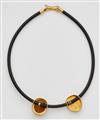 A necklace with a Bactrian carnelian intaglio and its 18k gold impression - image-2