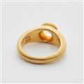 An 18k gold and moonstone ring - image-3
