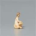 An ivory netsuke of a fishing girl with an octopus. Late 19th century - image-2