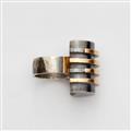 An Art Deco silver and gold ring - image-2
