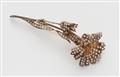 A 14k red gold diamond tremble brooch - image-1