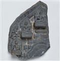 Fragment einer Stele. Schwarzer Stein. Nordost-Indien, Bengalen. Pala-Sena. 12. Jh. - image-1