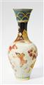 Seltene Vase mit drei Dekorzonen - image-1