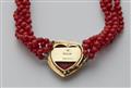 A 14k gold coral necklace - image-3