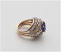 An 18k rose gold sapphire ring - image-3