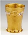 A museum quality gold beaker “Les Vendanges” - image-2