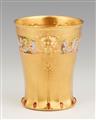 A museum quality gold beaker “Les Vendanges” - image-3