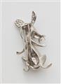 An 18k white gold mouse brooch - image-2