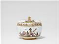 A large Meissen porcelain sugar box with chinoiseries - image-1