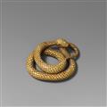 An ivory netsuke of a snake. 19th century - image-1