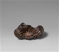 A wood netsuke entitled "Breaking wave", by Leigh Sloggett. Before 1997 - image-1