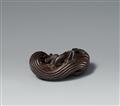 A wood netsuke entitled "Breaking wave", by Leigh Sloggett. Before 1997 - image-2