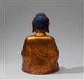 Große Figur des Bhaishajyaguru, der Buddha der Medizin. Bronze mit Lackfassung. 17./18. Jh. - image-3