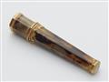A George III 18k gold, agate and rose-cut diamond needle case. - image-2