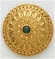 A Greek 18k gold and emerald Hellenistic style buckle brooch. - image-1
