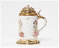 An important Meissen porcelain tankard with hausmaler decor - image-1