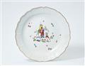 A round Meissen porcelain platter with Chinoiserie decor - image-1