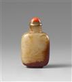 A beige-coloured jade snuff bottle. 19th/20th century - image-2