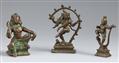 Drei kleine Gottheiten. Bronze. Südindien. 17./19. Jh. - image-1