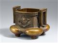 A large bronze incense burner. Meiji period - image-1