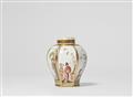An early Meissen porcelain tea caddy with Hoeroldt Chinoiseries - image-1