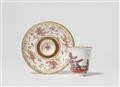 An early Meissen porcelain trembleuse cup with Hoeroldt Chinoiseries - image-1