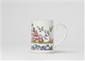 A rare Vienna porcelain tankard with Chinoiserie decor - image-1
