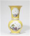 A very rare Meissen porcelain yellow ground Augustus Rex vase with Chinoiserie decor - image-1