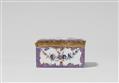 A porcelain snuff box with scale pattern decor - image-7