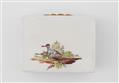 A porcelain snuff box with poultry motifs - image-9