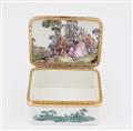 A Meissen porcelain snuff box with hunting scenes - image-2