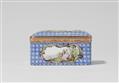 A porcelain snuff box with elegant couples and a depiction of Venus - image-7