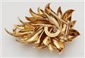 A French 18k gold and diamond Retro Style clip brooch. - image-2